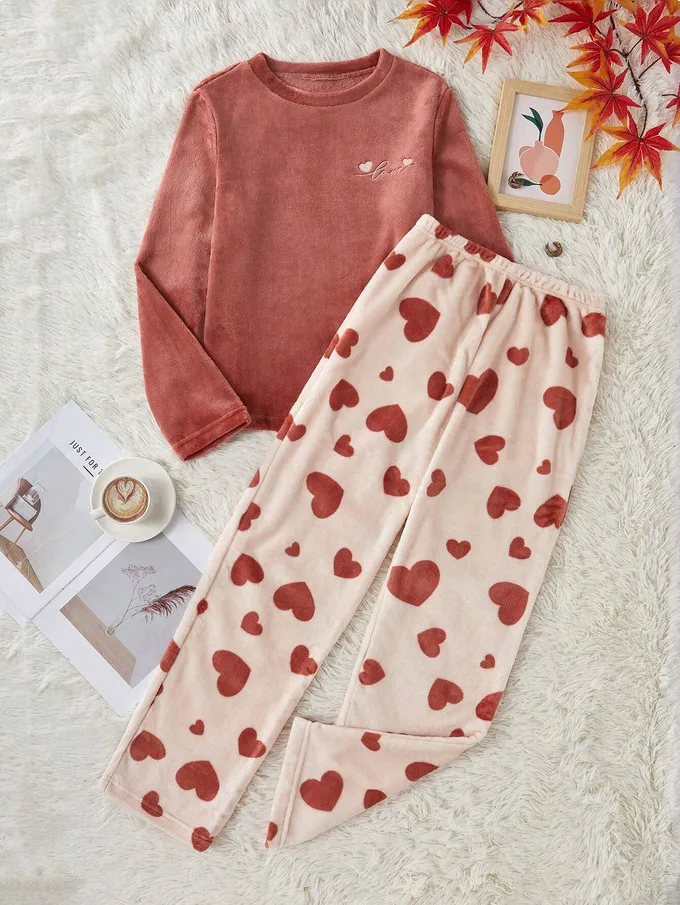 Ensemble pyjama en flanelle en forme de cœur à manches longues et pantalon, doux et moelleux. Vêtements d'automne et d'hiver, confortable - Photo 4
