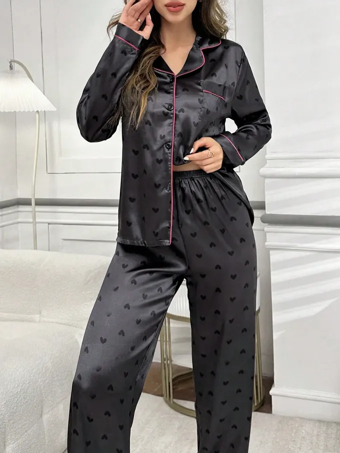 LuxeNights Ensemble de pyjama à manches longues avec imprimé cœur en faux soie et col châle - Photo 4
