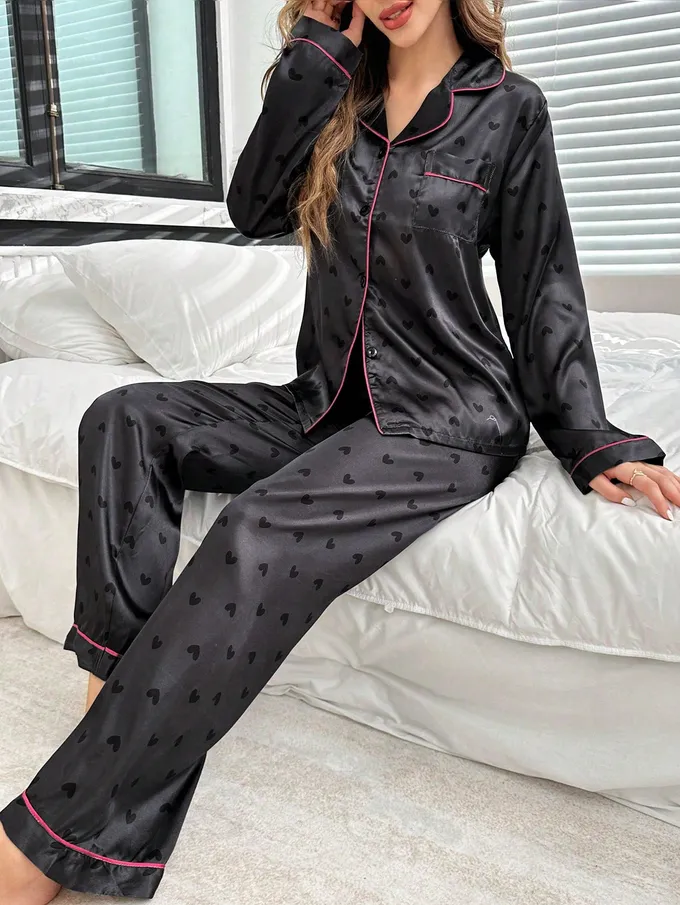 LuxeNights Ensemble de pyjama à manches longues avec imprimé cœur en faux soie et col châle - Photo 6
